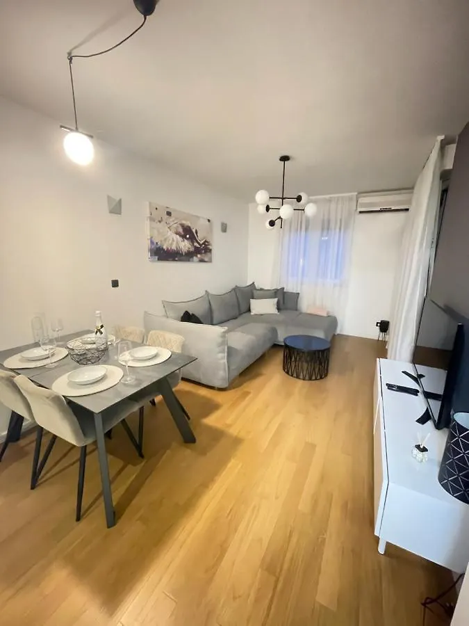 Apartment Naomi Znjan Split 0*,