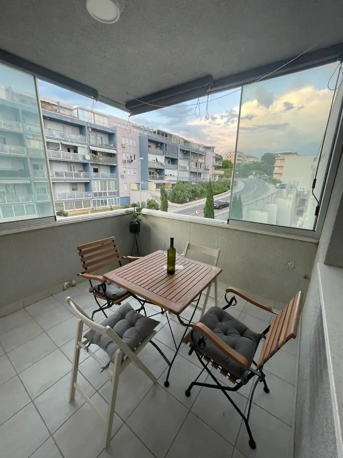 Apartment Naomi Znjan Split 0*,