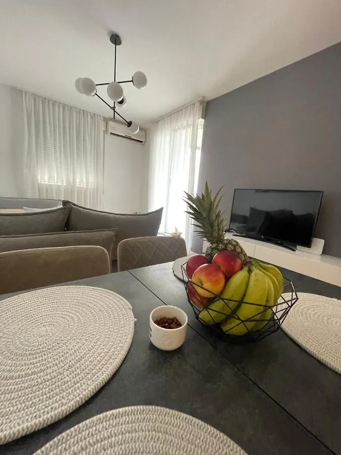 Apartment Naomi Znjan Split
